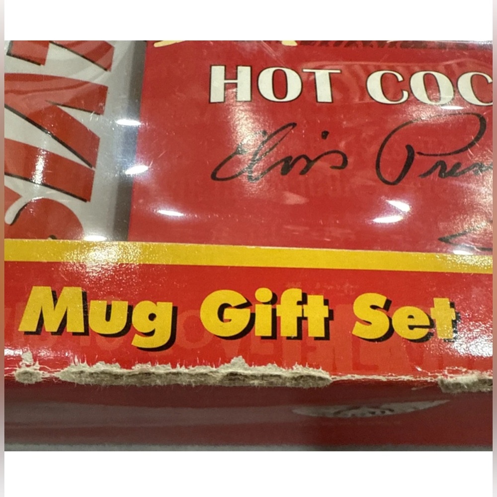Red Mug Gift Set - Picture 8 of 14